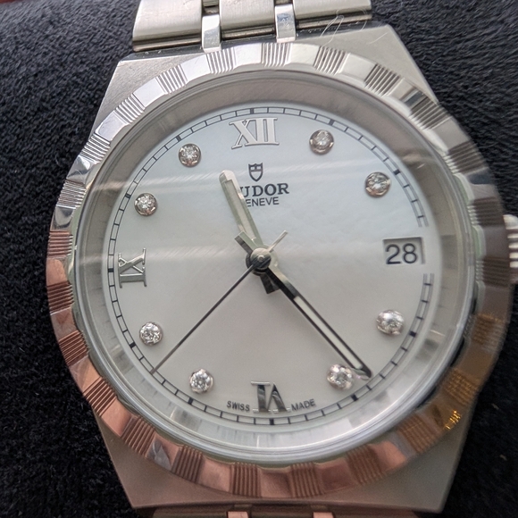 TUDOR Royal 34mm mother of pearl and diamond face - Picture 16 of 17